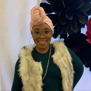 Meet your Posher, Cache